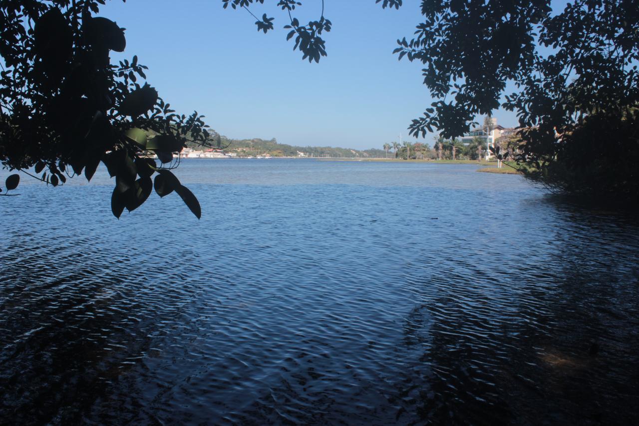 Lakehouse 24Hs Hostel Lagoa Conceicao Florianopolis Exterior photo